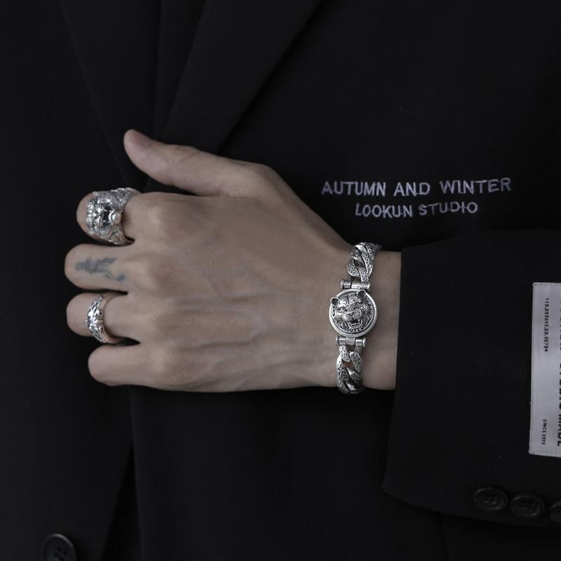 Zhen Xin Personalità Retrò Erba Tang Anno Rotante Braccialetto Tigre Uomo alla Moda Zodiaco Tigre Atmosferico Folle Grezzo
