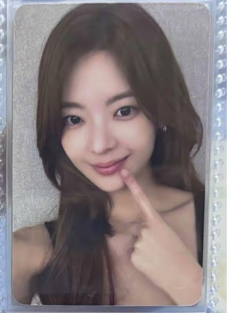 

[USED] itzy GOLD Starriver Chinese ver.A Bonus Trading Card Rear