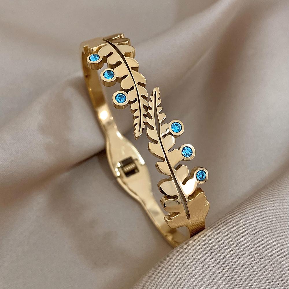 Greatera Edelstahl Doppelblumen Armreif Armband für Frauen Goldfarben Metall Floral Armbänder Wasserdicht Partyschmuck