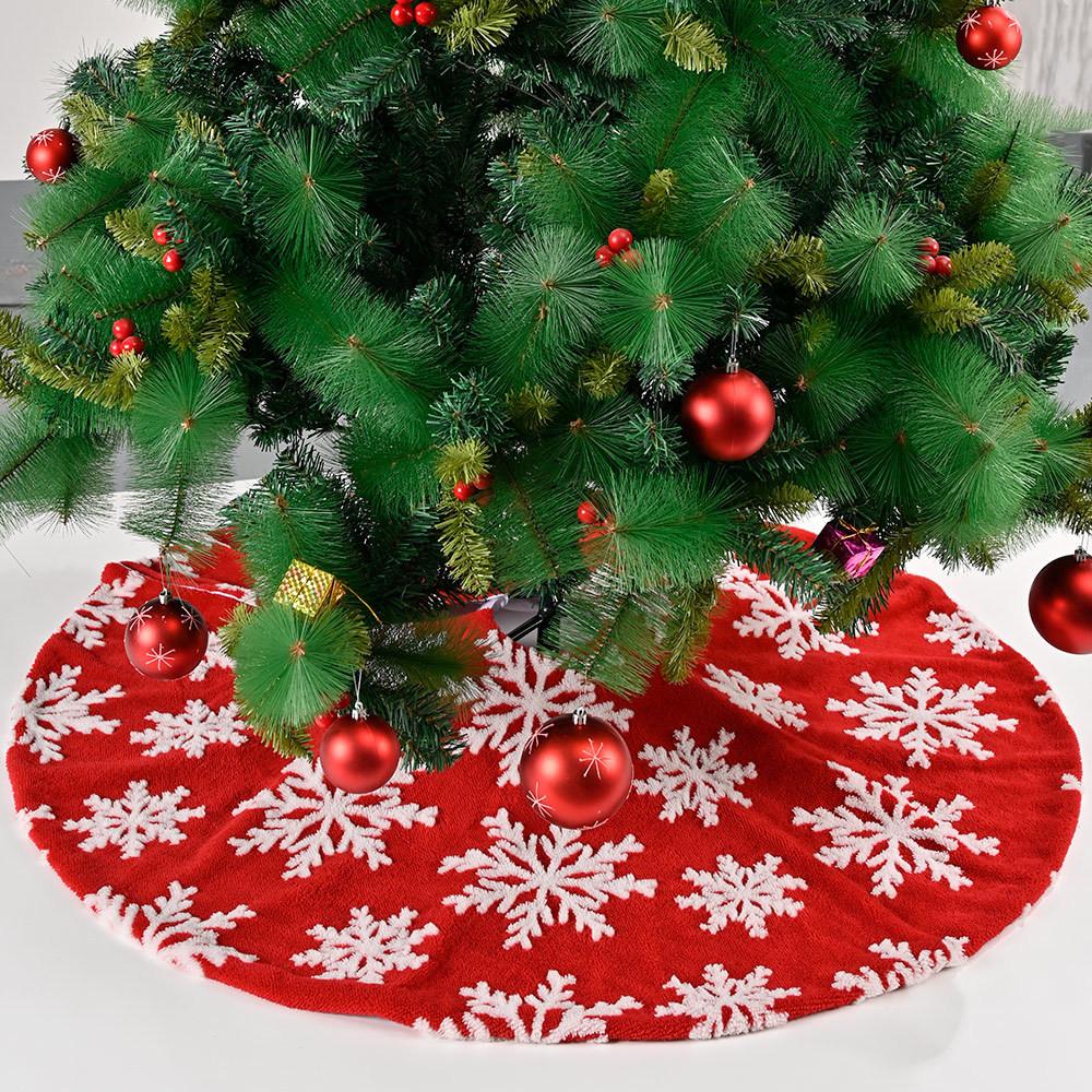 Luxurious Red Snowflake Christmas Tree Skirt In Soft Plush For Festive Celebration