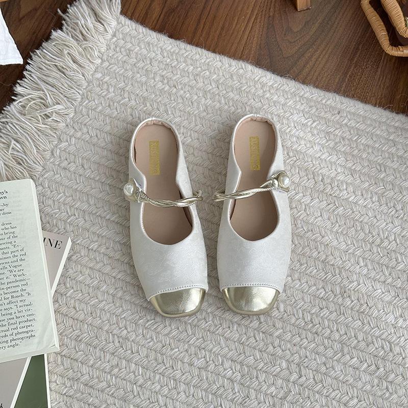 Xiaoxiang square head flat-soled single shoes women's shoes spring shallow mouth soft-soled Mary Jane shoes evening shoes