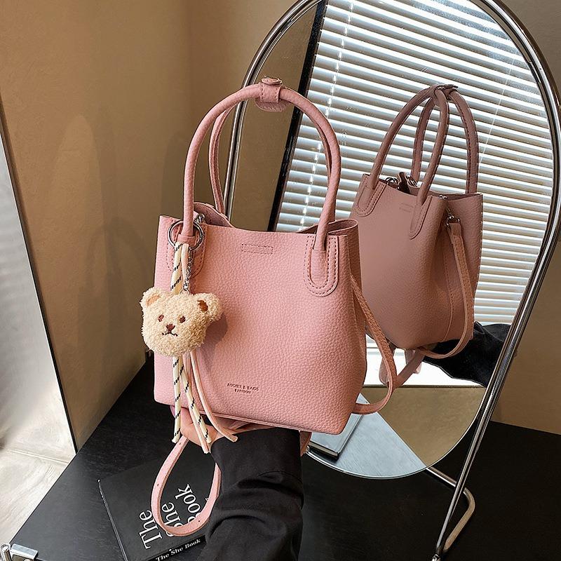 Bucket Bag Women's Simple Bag Summer New Fashion Trend Shoulder Bag Simple Versatile Messenger Bag