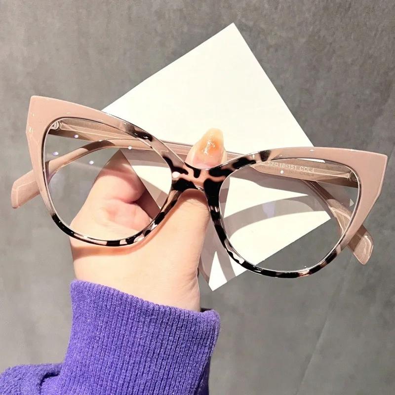 New Women Glasses Frame Cat Eye Flat Mirror Fashion Eyeframe Retro Anti Blue Light Trendy Man Decorative Glasses Plain Eyewear