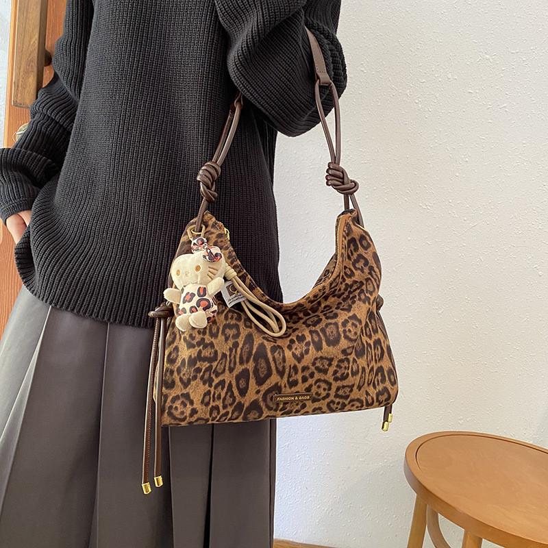 Ielgy Leopard Print Bag Women Casual Commuter Shoulder Bag Large Capacity Tote Bag