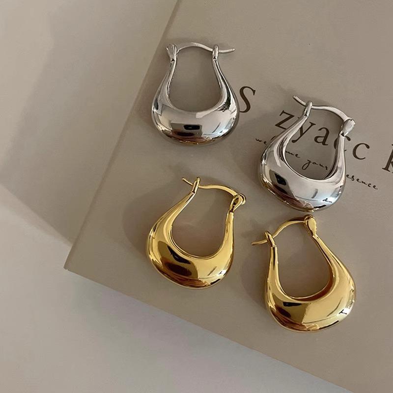 Retro Simple Crescent Moon Earrings Temperament 100% Match High-end Geometric Ear Clip Personality Back-to-school Ambience Fashion Jewelry