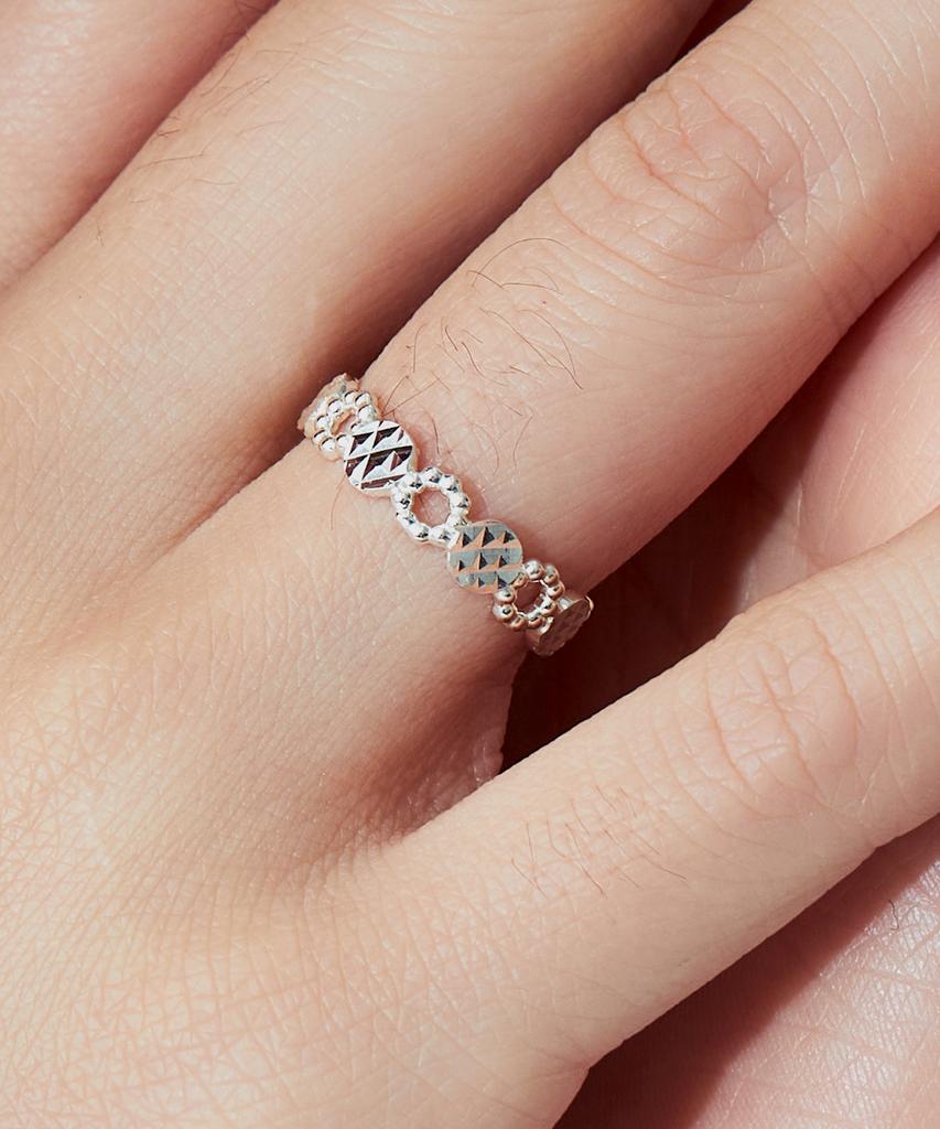 Helene Jewelry 925 Silver Cutting Circle Line Ball Miss Ring (Type D)