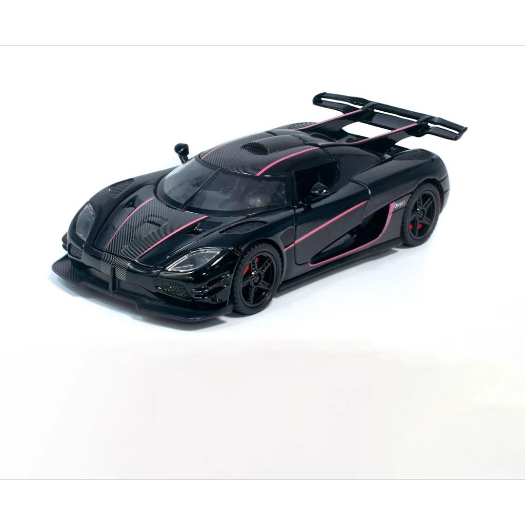 1/32 Koenigsegg ONE 1 Legierungs-Sportwagenmodell Druckguss-Metall-Rennfahrzeuge Modellsimulation Ton und Licht Kinderspielzeuggeschenk