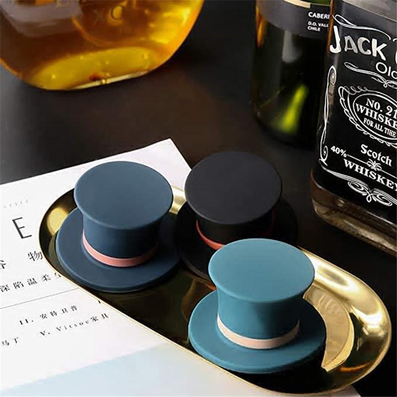 Creative Hat Shape Silicone Wine Bottle Stoppers Leak Wine Bottle Cap Fresh Keeping Sealers Beer Champagne Closures For Bar Tool