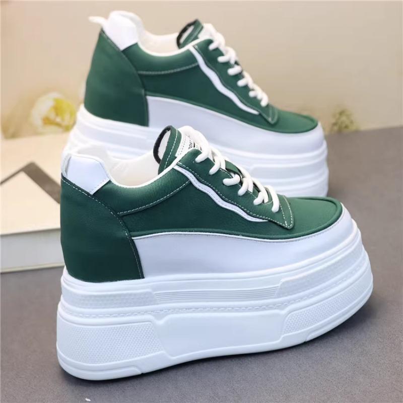 Mode 12CM Syntetiskt Äkta Läder Vit Lyxig Designer Sneaker Dam Höst Vår Cowboy Platå Kil Höga Märkesskor