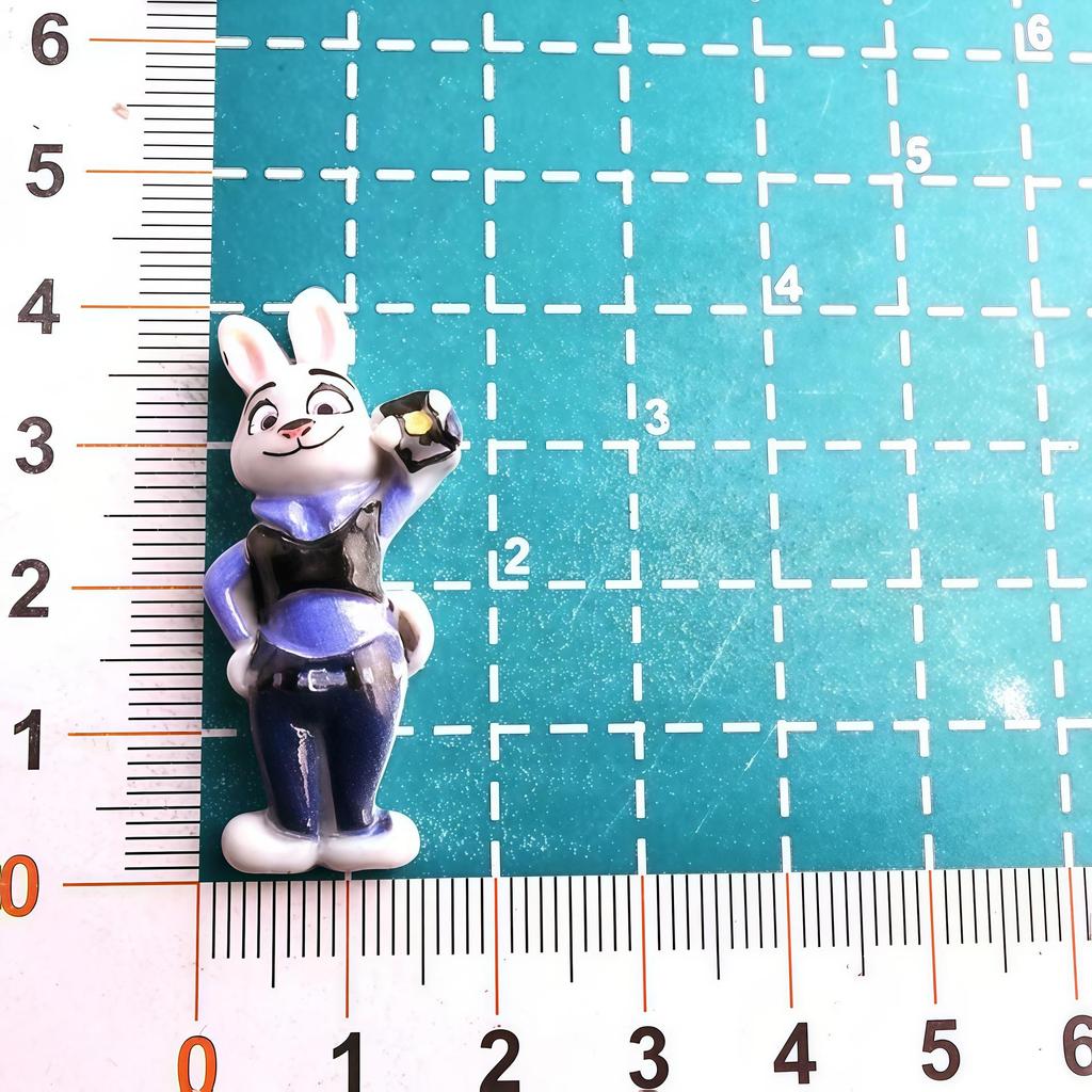 Zootopia Character DIY Resin Figurines: Cute Anime-Style Accessories & Trendy Toys Ornaments
