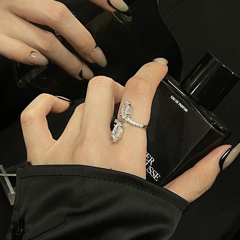 Niche Designer Sweet Ring Light Luxury Zircon Gift Personalized Women'S Suit Stacked Open Ring