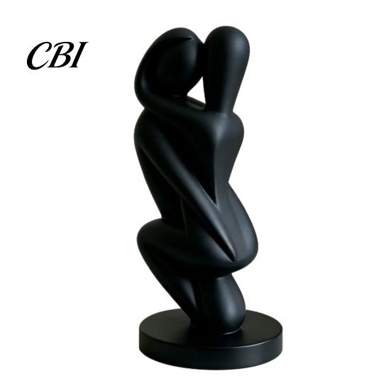 Burr-free Surface Ornament 3D Printed Hugging Couple Sculpture, Abstract Embrace Figurine with Smooth Curves, Minimalist Statue Stable Base Decoration