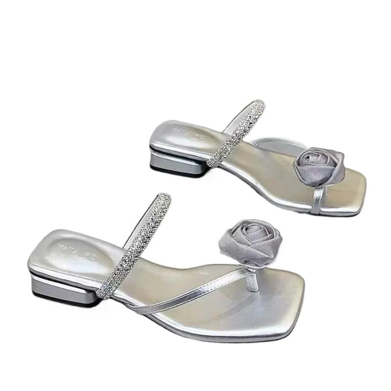 Fashion Pinch Toe Flip Flops Summer Outdoor Women's Slippers Shoes for Women 2025 New Fashion Low-heel Square Toe Modern Slippers