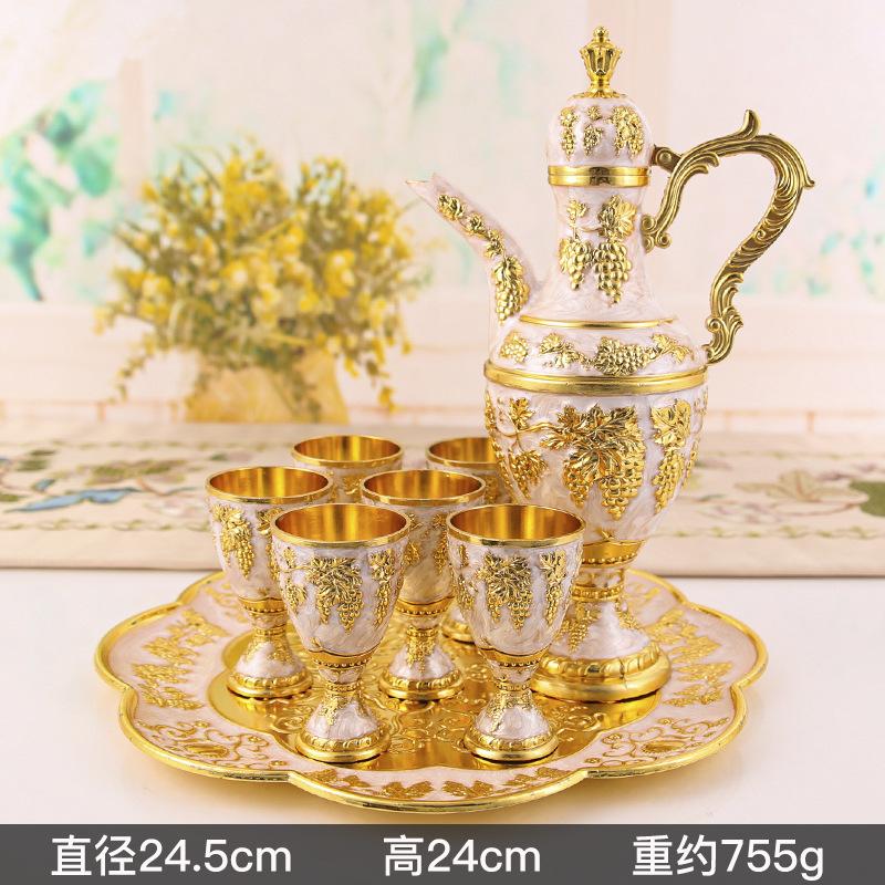 1 Sada Evropský Retro Palácový Vinný Set Domácí Svatba Sváteční Potřeby Kovový Dárek Kapesní Ploskačka Set Ozdoby Vánoční Dárek