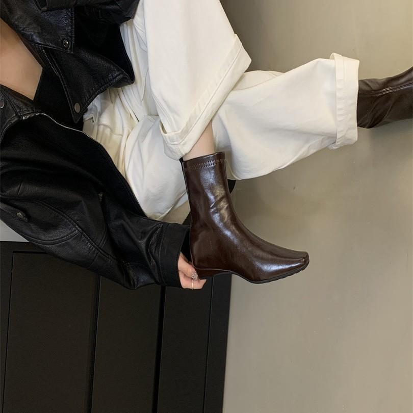 Pointed Short Boots Women's 2025 Autumn and Winter New Boots Thick Heel Short Women's Boots Niche Thin Boots High Heels Martin Boots