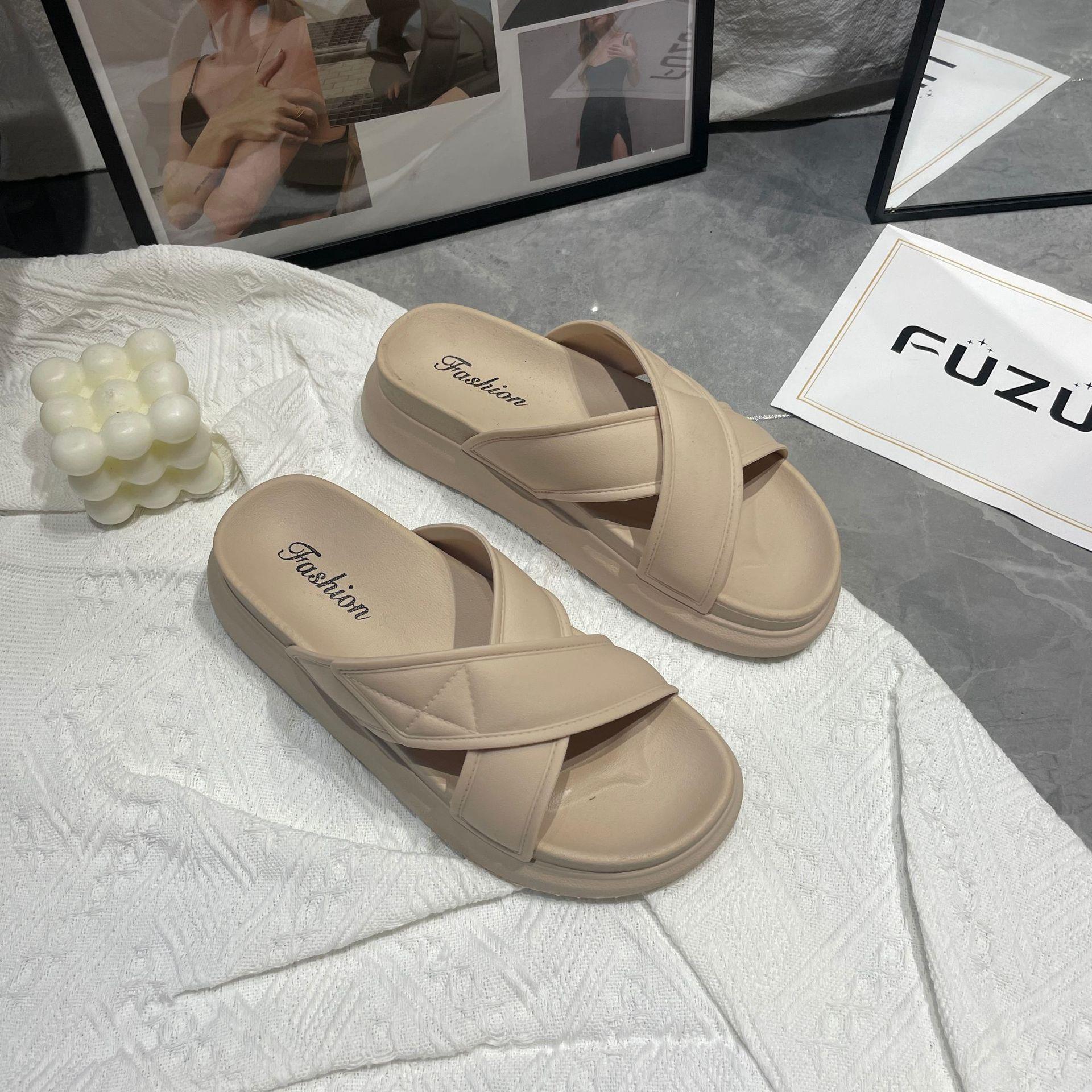 

Crossed soft-soled slippers women s summer wear new Internet celebrity fashion flat-bottomed slippers girls casual beach sandals 40 хакі
