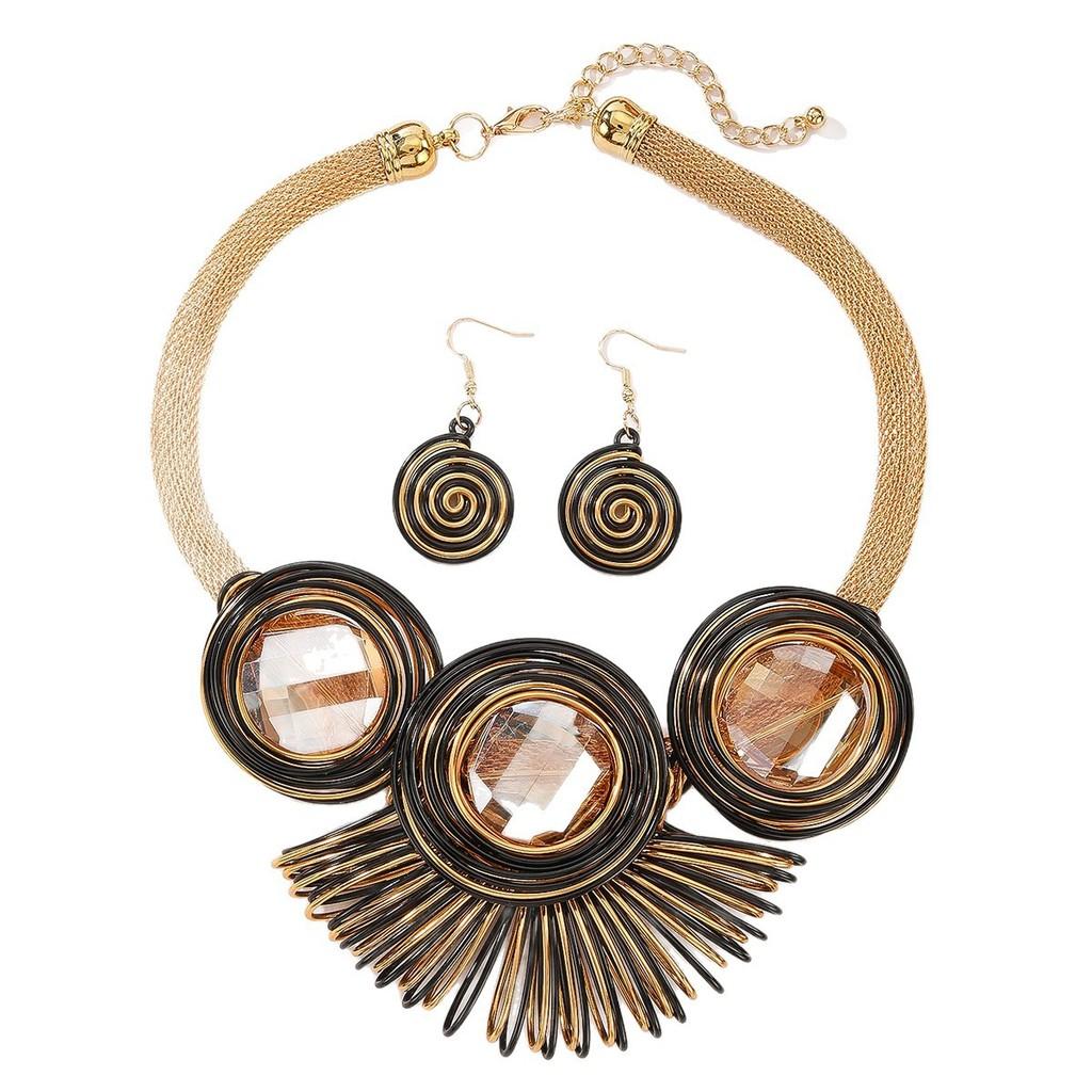 Trendy Geometric Jewelry Set With Crystal Accents And Electroplated Finish For Casual Wear