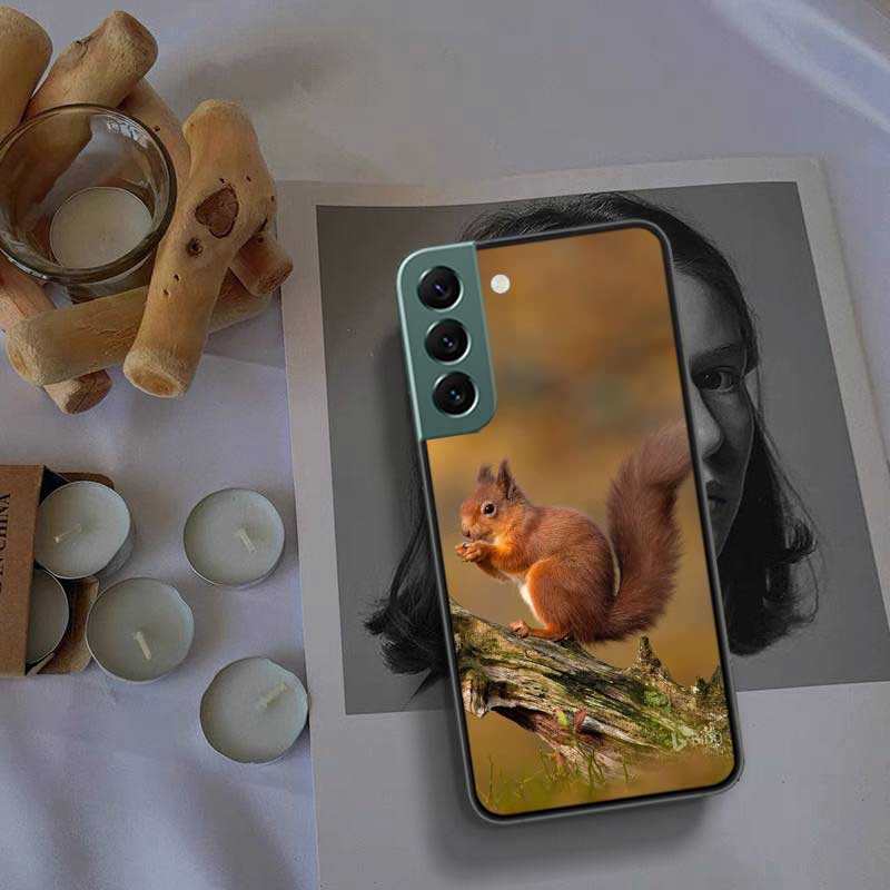 Forest Squirrels Foraging For Food Phone Case For Samsung S25 Edge S24 FE Galaxy S22 Ultra S21 Plus S20 S23 S10 Plus Cover Silic