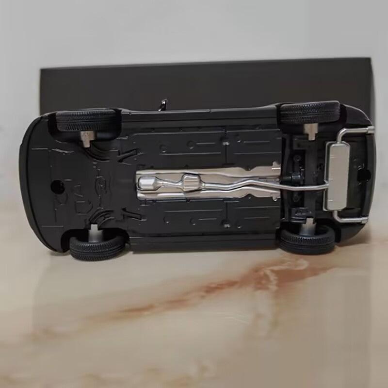 1/43 Mazda CX-50 Legierungs-Automodell Druckguss-Metallspielzeug Mini-Miniatur-Automodell Hohe Simulation Sammlung Kindergeschenk Dekoration