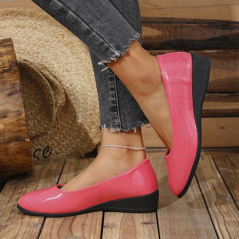 Large Size New Pointed Toe Heel Single Shoes Women's Fashion Stone Pattern One Pedal Mother Work Shoes