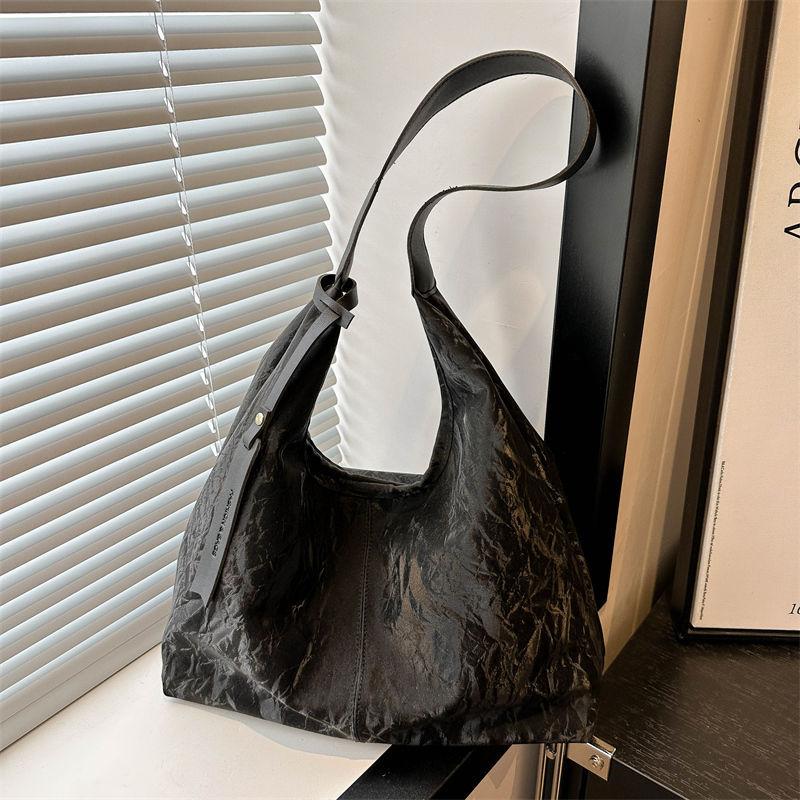 Premium Bag Women's New Trendy Fashion Shoulder Bag Large Capacity Tote Bag Commuter Messenger Bucket Bag