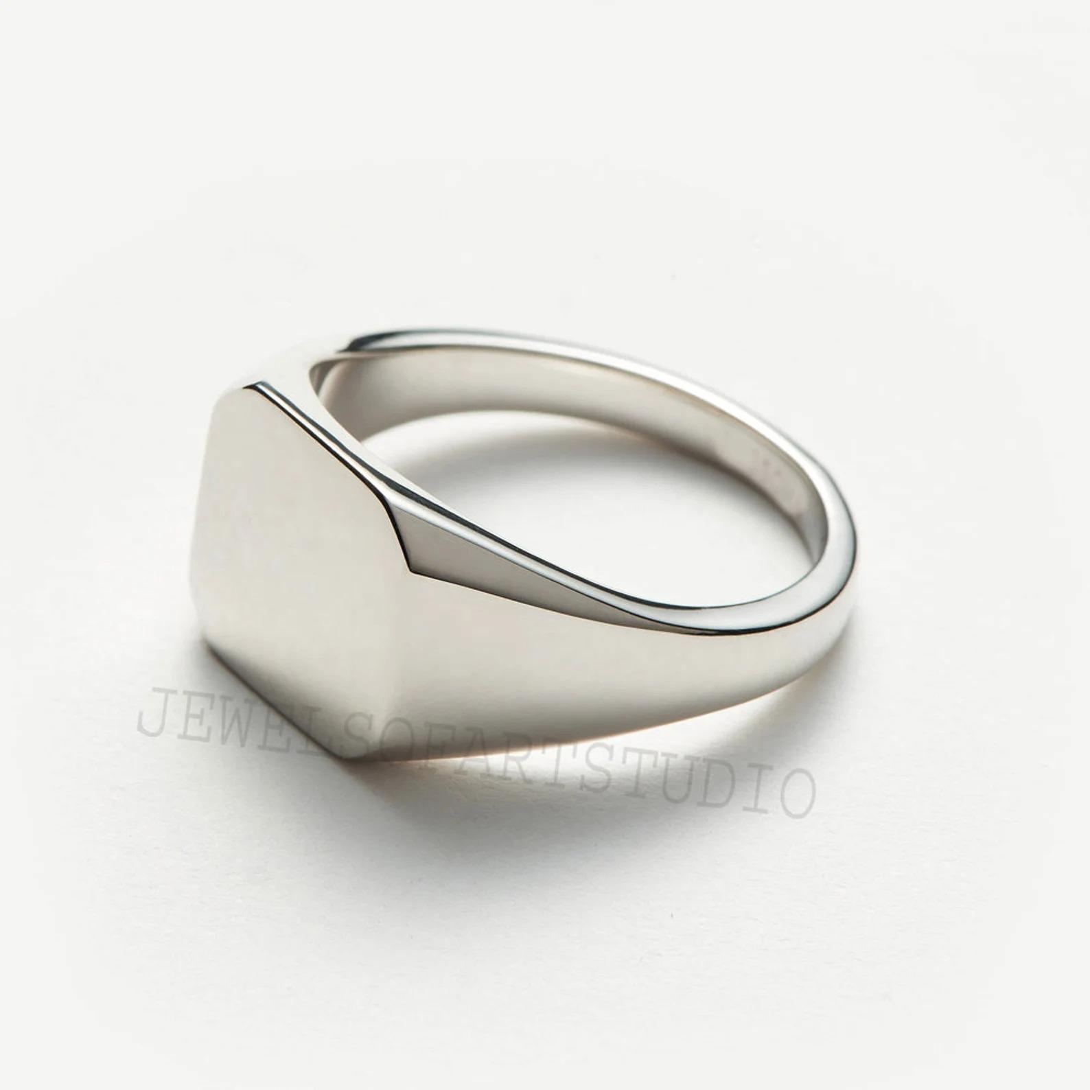 

Персоналізований срібний перстень 925 проби: Перстень з ініціалами у формі квадрата на замовлення 9 срібний