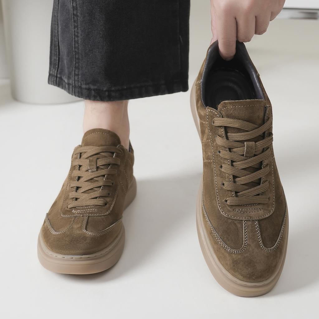 Men Pig Leather Casual Sneakers Extended Sizes Low Top Lace Up Walking Shoes Office Travel Footwear Daily Comfortable Outdoor