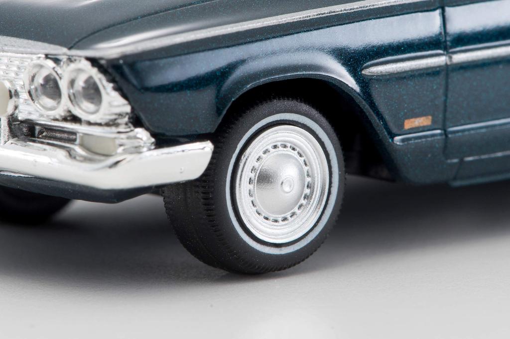 Tomytec Tomica Limited Vintage scale Nissan Prince Gloria Super 6 Navy Blue 1966 Model 312291 1/64 TLV-174c (Finished Model)