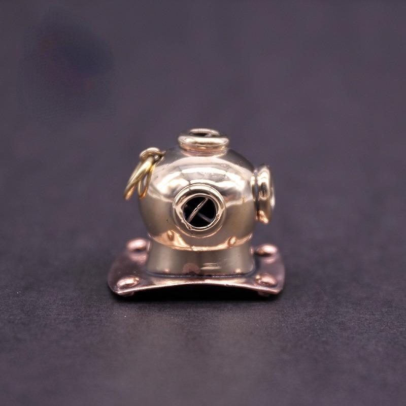 

1 шт. Латунная бусина для паракорда в виде шлема водолаза-подводника, брелок для выживания, подвеска, пряжка для браслета, декоративные аксессуары EDC brass