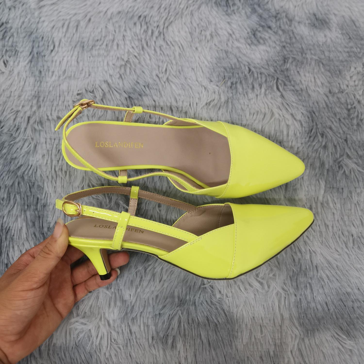 

Женские сандалии, пикантные летние босоножки на тонком каблуке 5 см, с низким острым носком, на высоком каблуке с пряжкой и ремешком, элегантные красные, черные женские туфли телесного цвета 42 флуоресцентный желтый