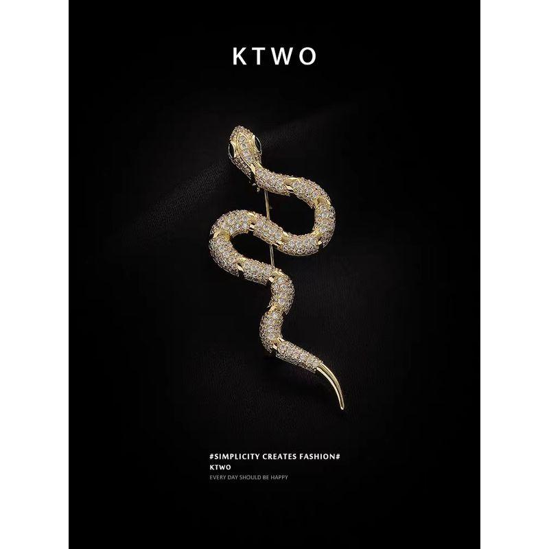 

Snake-Shaped Brooch High-End Female Accessible Luxury Zircon Niche Design Plated K Gold Sweater Suit Male Brooch Pin Ornament 18K gold plating snake brooch (2.4*6.2cm)