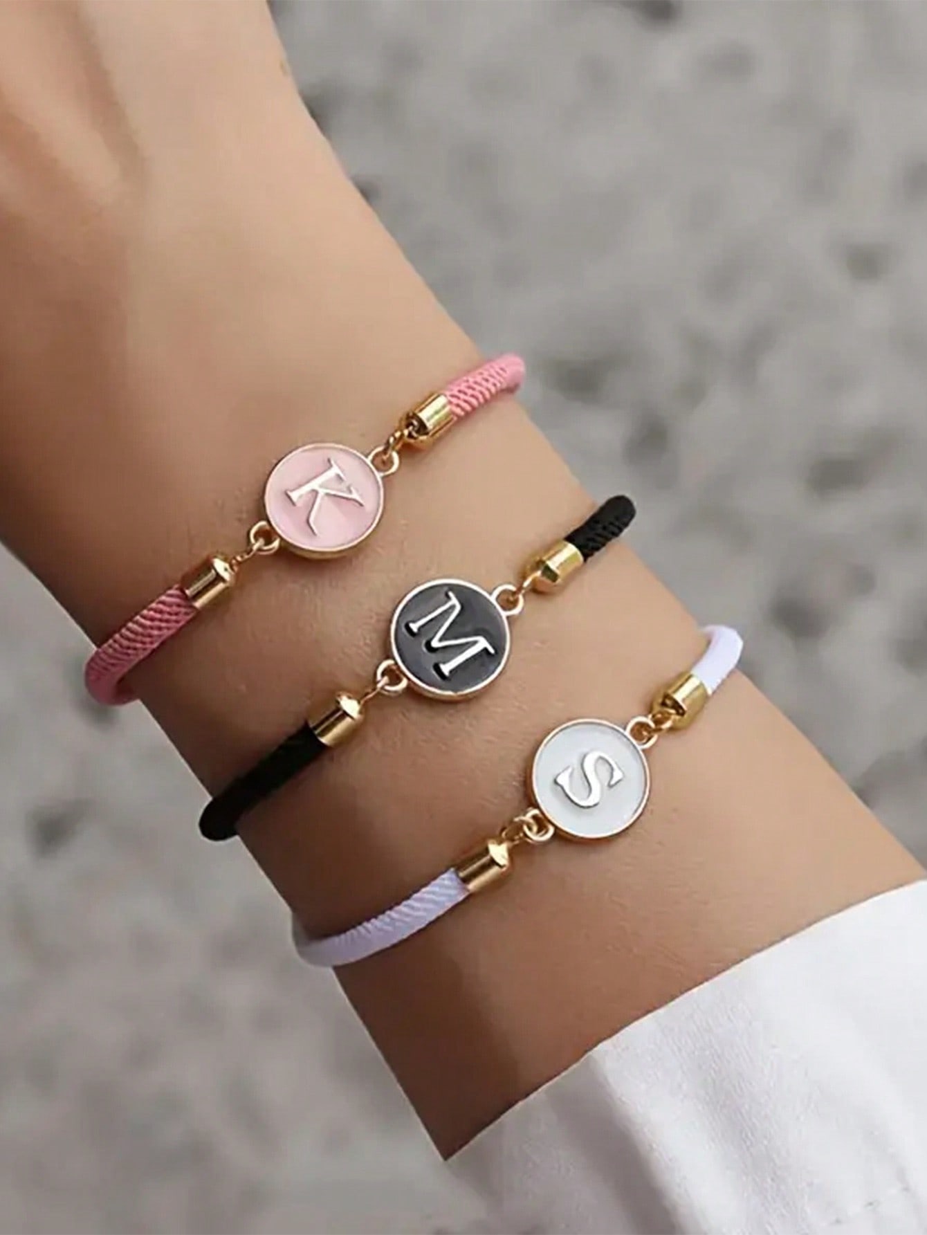 

1pc Handmade Adjustable Minimalist 26 Letter Classic Rope, Meaningful Birthday Party Mother s Day Gift A чёрный