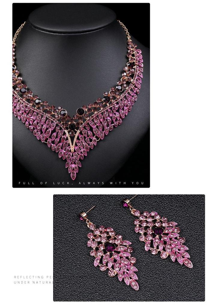 Trendy European-American Necklace & Earring Set: Exquisite Retro Design for Evening Gowns