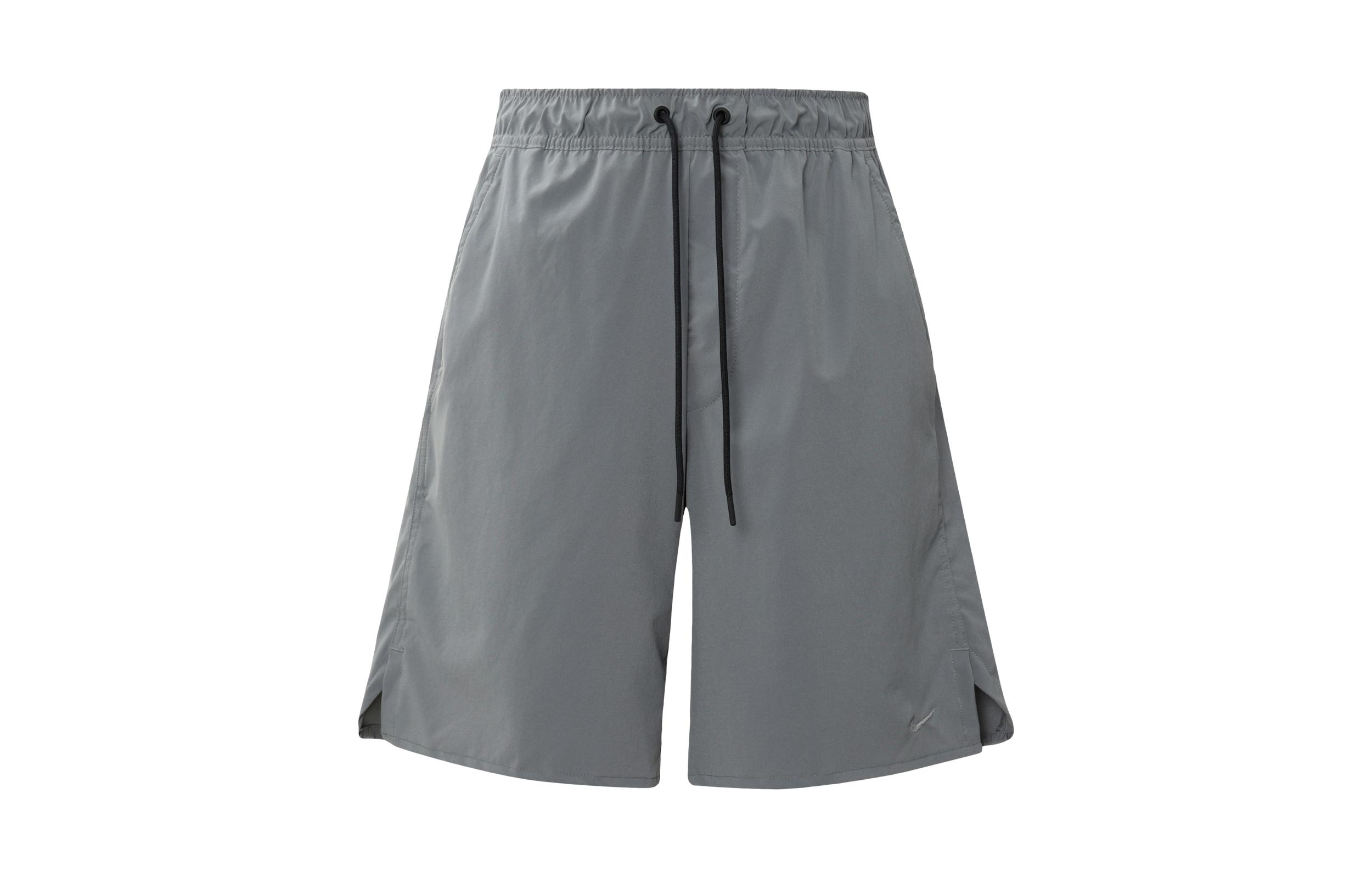 

Мужские повседневные шорты Nike Dri Fit Серебристые DV9331-084 M