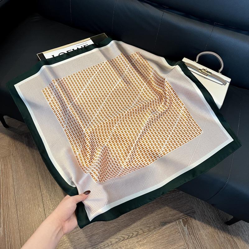 New silk scarf women's fashion versatile high-end small square scarf Korean version neck protection scarf spring and autumn retro scarf binding bag