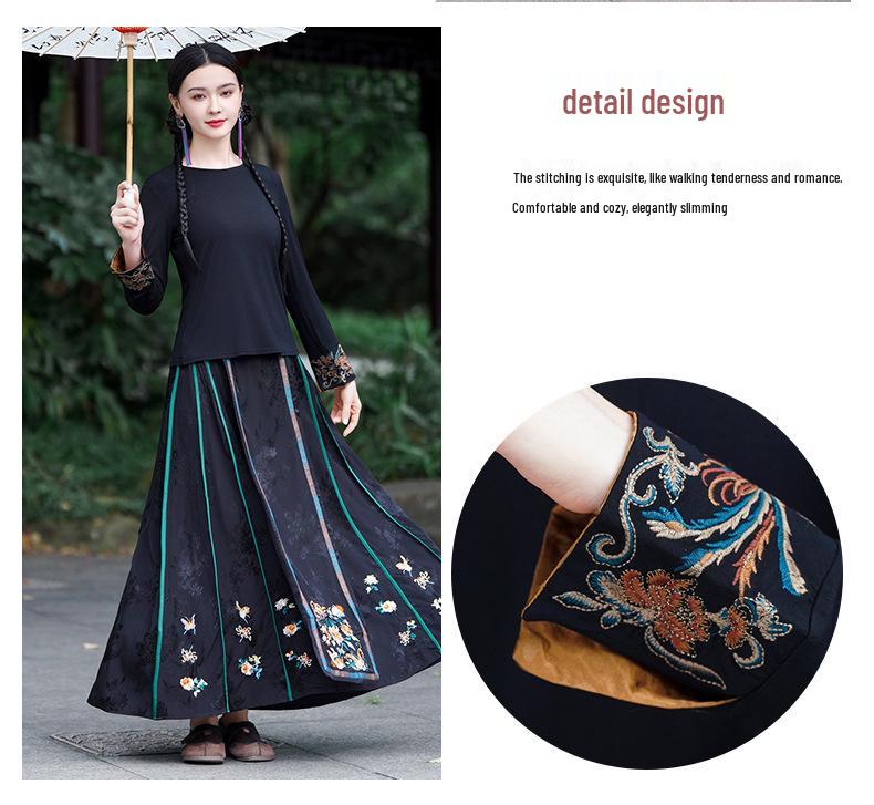 Women's Ethnic Style Retro Jacquard Embroidery Wide-Leg Culottes.