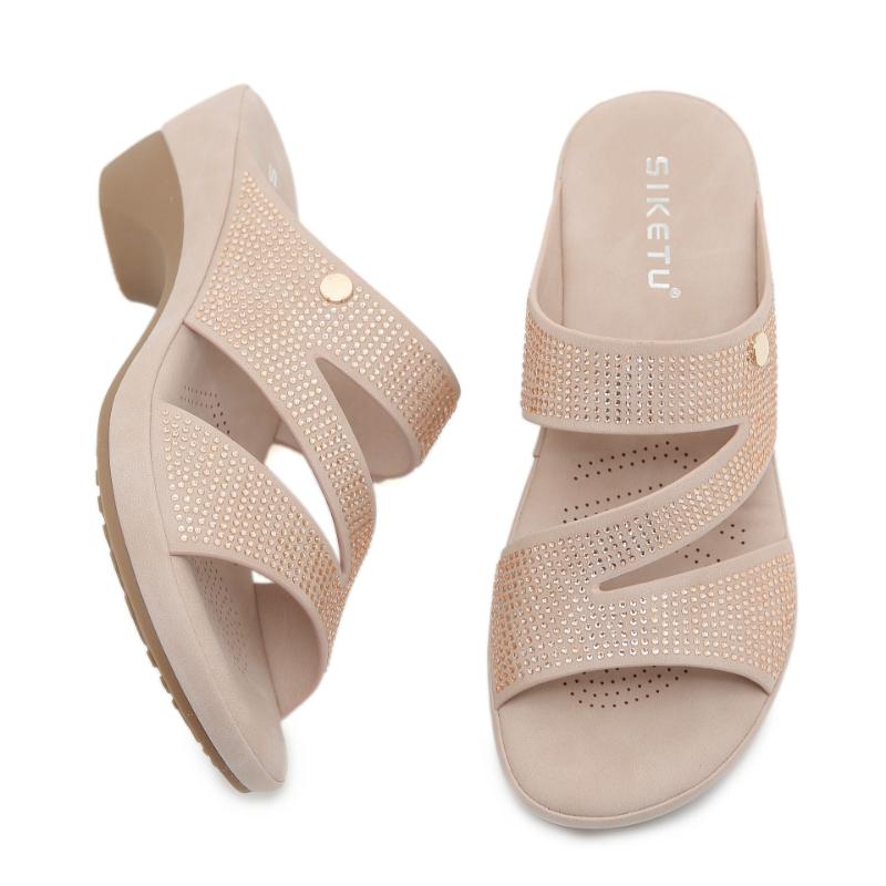 2026 Neue Sandwich Leichte Bequeme Lässige Strand Strand Keilsandalen Für Damen Mode Keil Strasssteine Außen Hausschuhe