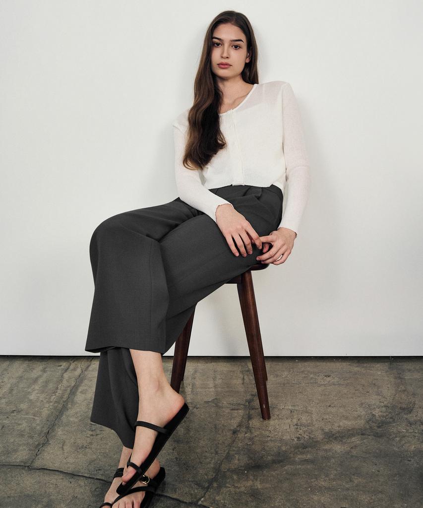Laneonkyulleoseu Belted Double-Pleat Wide Slacks_Charcoal