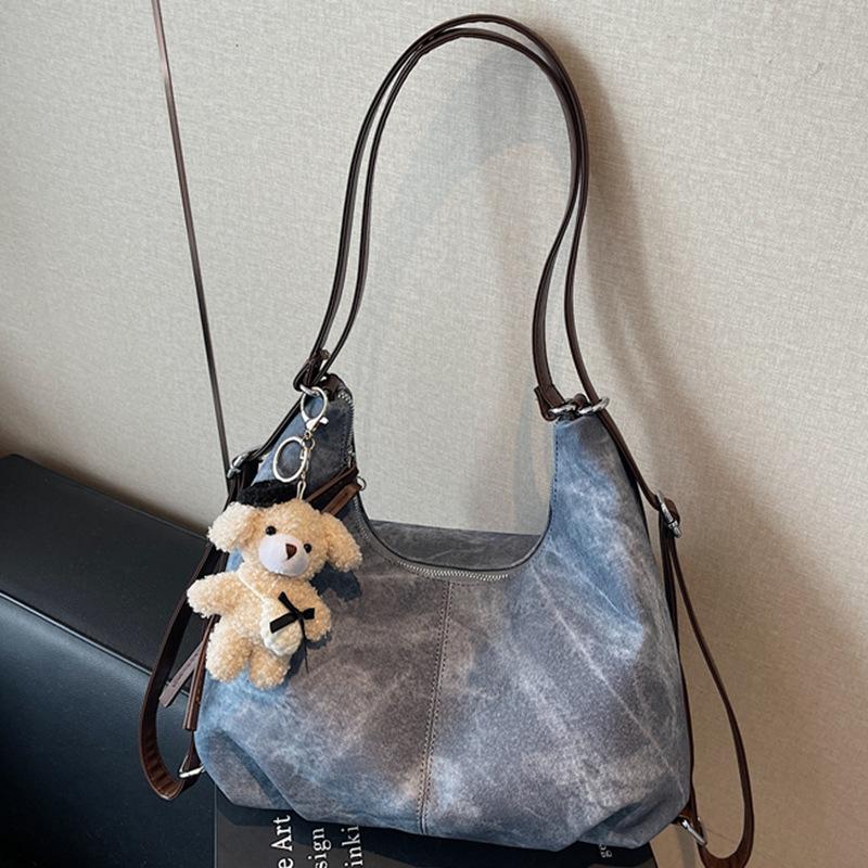 Korean Texture Women's Tote Bag 2026 Large Capacity Cute Pendant One-shoulder Crossbody Bag Casual Underarm Bag