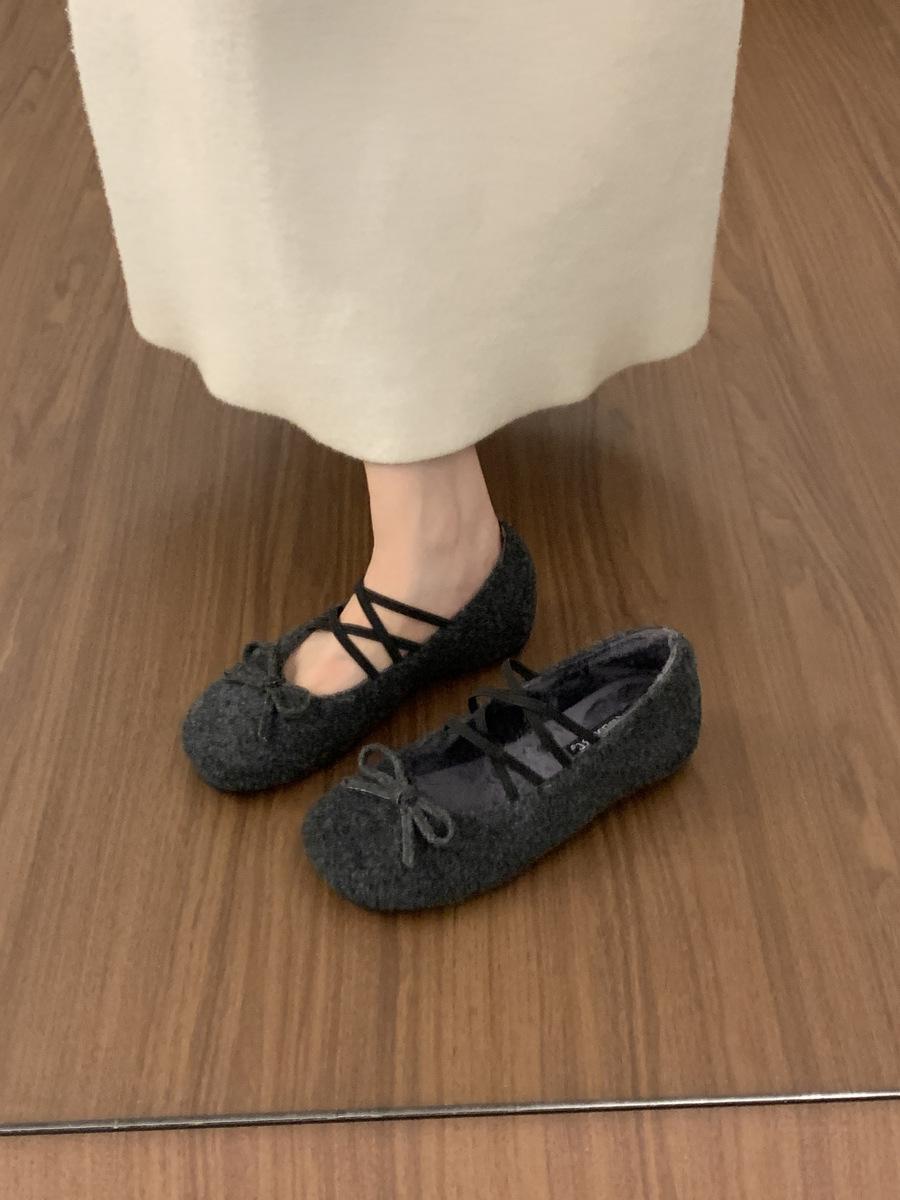 

Gentle bow inner heightened Doudou cotton shoes women s 2025 new fleece warm gray wool shoes for women to wear outside 39