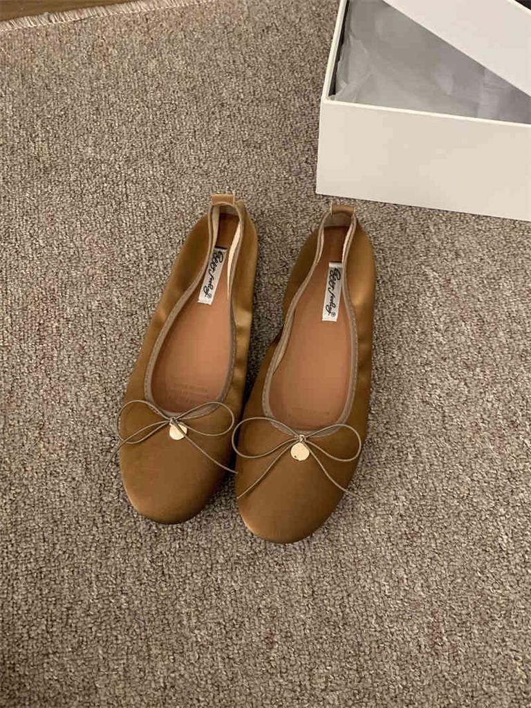 IPPEUM Women Ballerina Shoes Satin Round Toe Mary Janes Ballet Flats