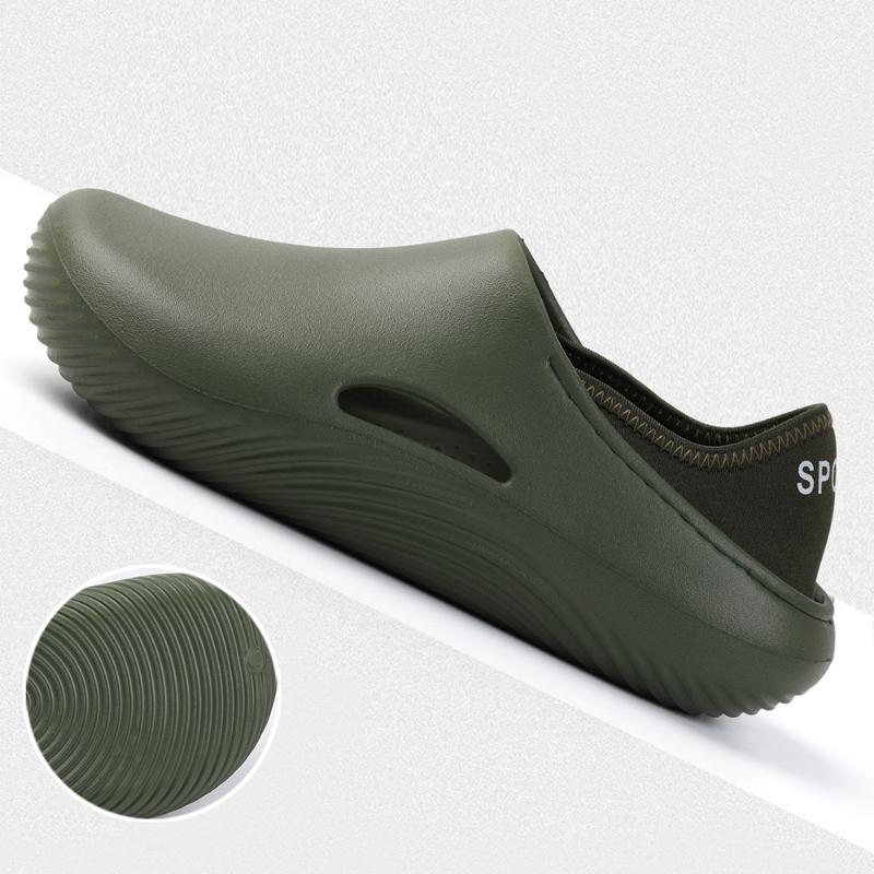 Summer EVA Men's Slippers Waterproof Oil-proof Chef Shoes Outdoor Soft Non-slip man Casual Shoes Garden Clogs Nurse Doctor Shoes