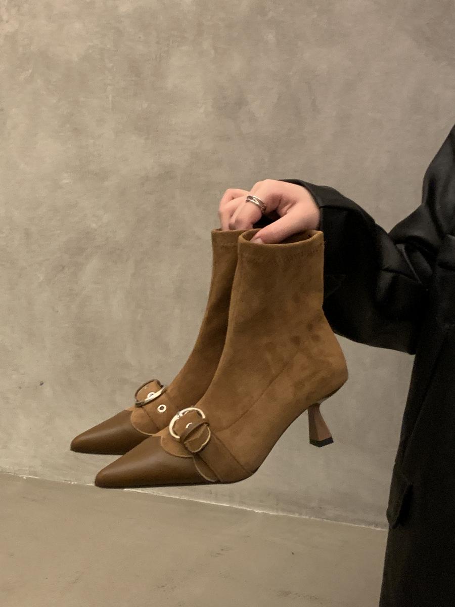 

Французские ботильоны на тонком каблуке-рюмочке с острым носком, женская обувь 2025, новые ретро темпераментные туфли на высоком каблуке, весенне-осенние одинарные ботинки 39