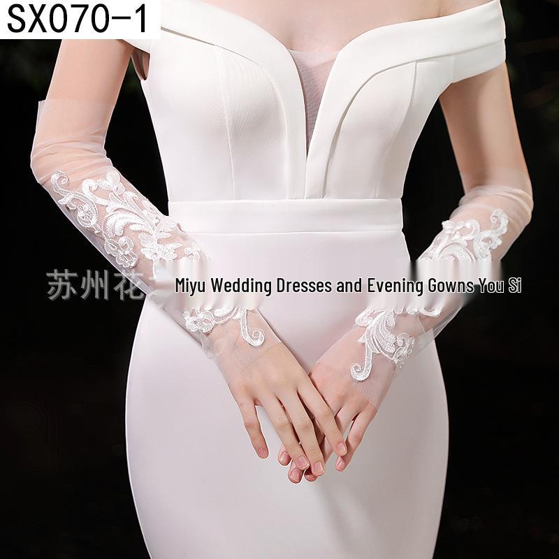 Elegant Pearl Bow Wedding Gloves - French Aesthetic for Bridal Portrait Styling