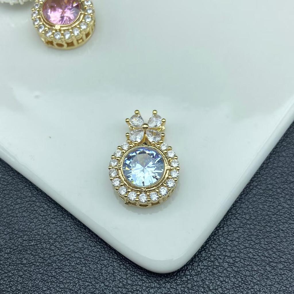 Four-Leaf Clover Magic Box Diamond Pendant: DIY Crystal Beading Jewelry Accessory with High Color Retention.