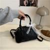 High-end Small Bag Women's New Popular Versatile Messenger Bag Fashion Casual Portable Bowling Bag