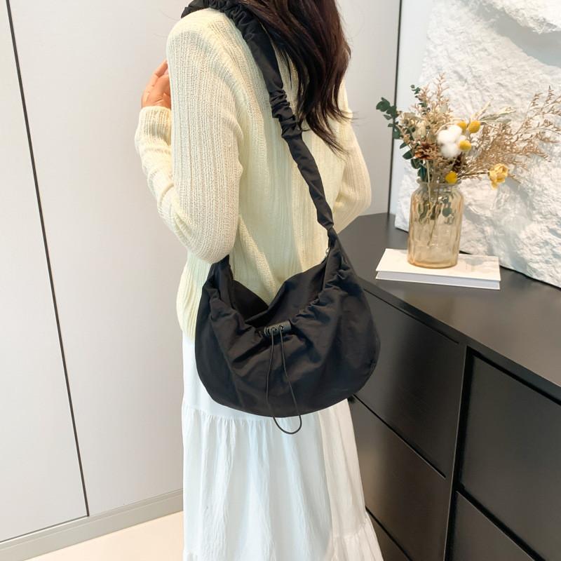 Stylish And Versatile Canvas Tote Bag For Women Perfect For Daily Casual Outings