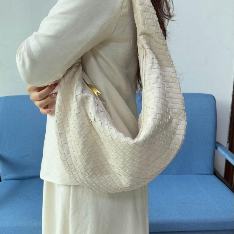 Popular Woven Bag, Oversized Fashion Kink Bag, New Large-capacity Shoulder Bag In Stock.