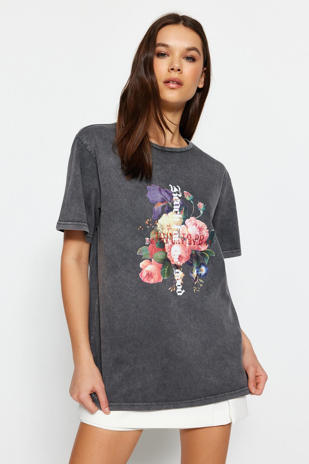 

Футболка - Черный - Бойфренд