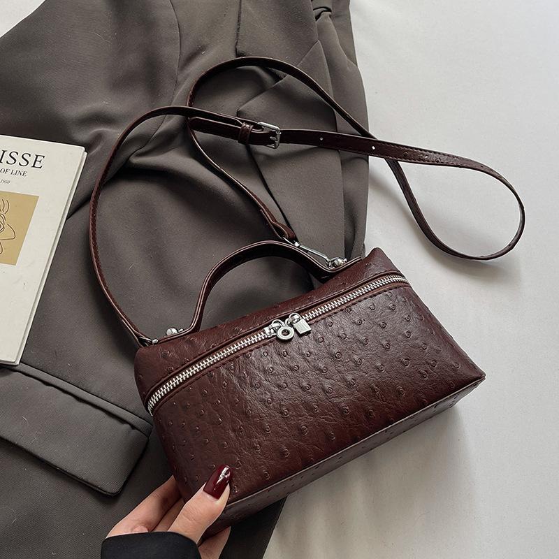 

Трендовые новые продукты персонализированный узор под страуса портативная маленькая квадратная сумка женская мода для поездок универсальный зарубежный стиль продвинутое чувство мессенджер